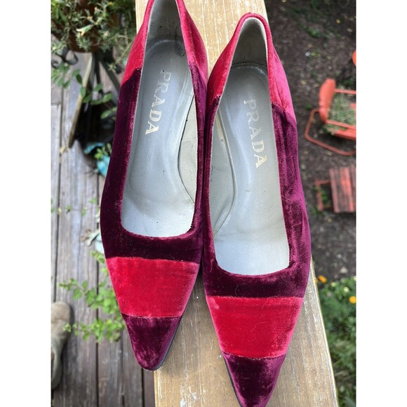 AUTH LUXURY PRADA PUMPS SHOES Slip On Evening BORDEAUX & RED VELVET US 7 EU 37 - Picture 2 of 12